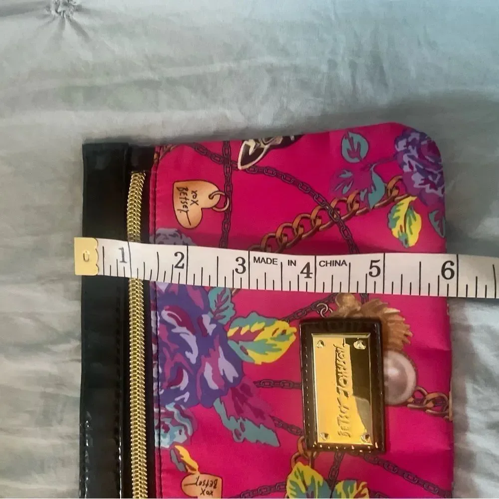 *Betsey Johnson* Pink & Black Pink Floral Wristlet